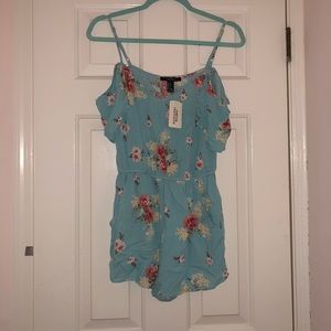 Floral romper NWT